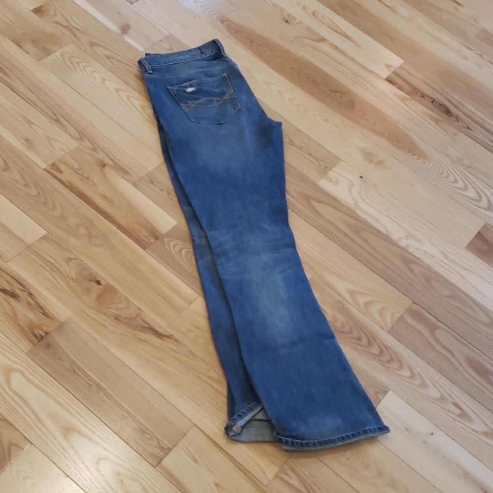 Jeans - Picture 1 of 2
